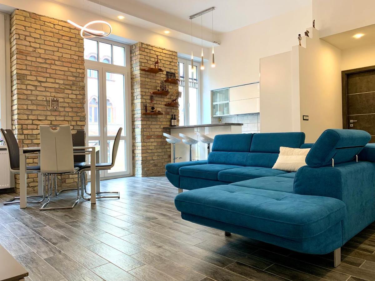 Vivi 2 Apartman *
